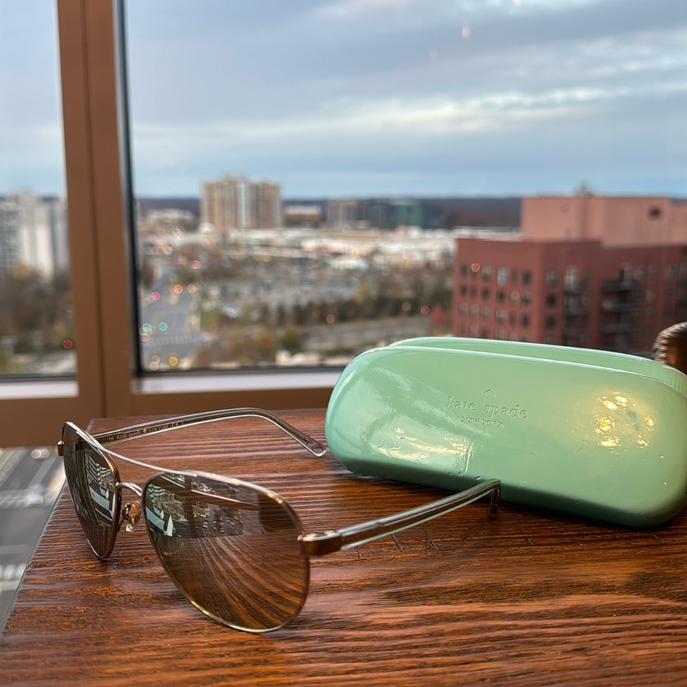 Authentic Kate Spade Aviators Silver Sunglasses - Picture 2 of 6